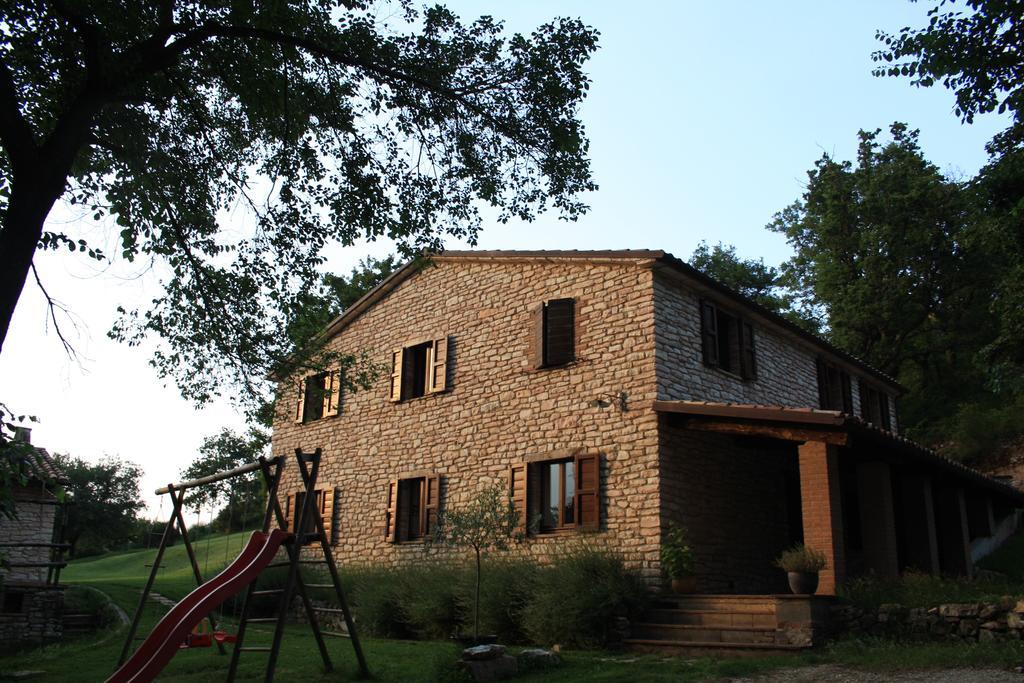 Agriturismo Valdifiori Sassoferrato Buitenkant foto