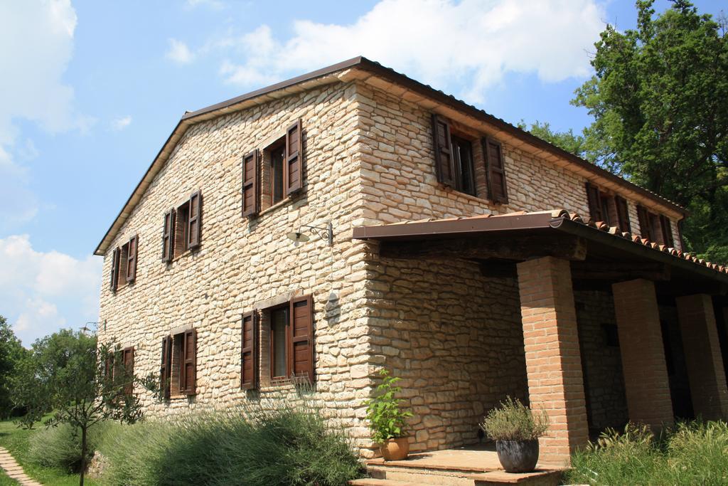 Agriturismo Valdifiori Sassoferrato Buitenkant foto