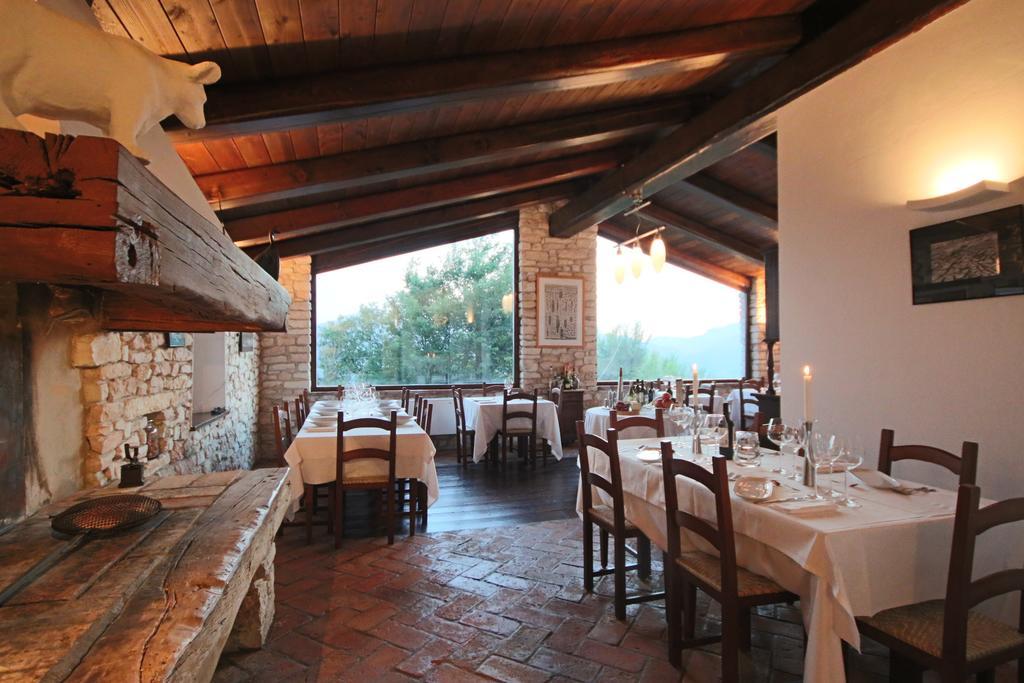 Agriturismo Valdifiori Sassoferrato Buitenkant foto